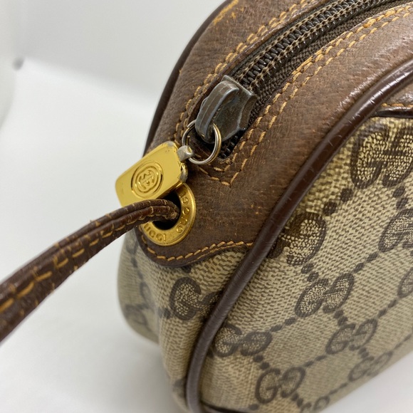 Gucci Supreme Round Crossbody - Picture 9 of 16